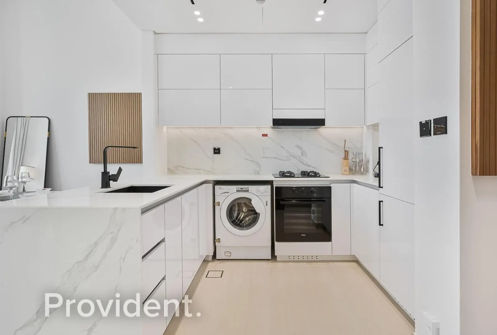 Pvh - Elegant 1Br In Binghatti House Dubai Apartment